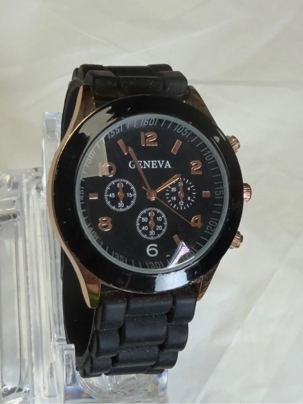 New Geneva Watch Black Silicone Band Rose Gold Tone Hardware New Battery!